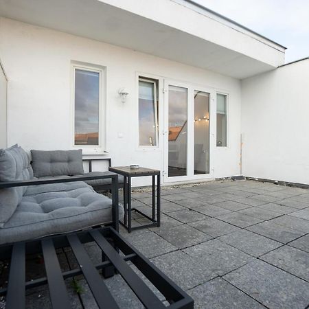 Apartment With A Private Terrace Located Right Near Belvedere Castle, 15 Minutes Away From Stephansdom Vídeň Exteriér fotografie
