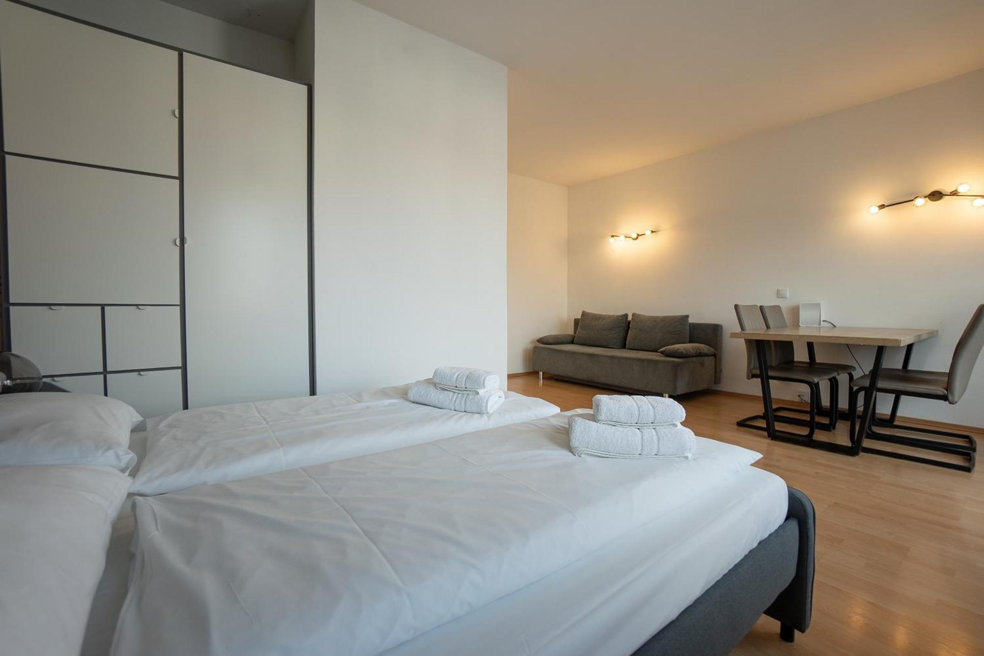 Apartment With A Private Terrace Located Right Near Belvedere Castle, 15 Minutes Away From Stephansdom Vídeň Exteriér fotografie