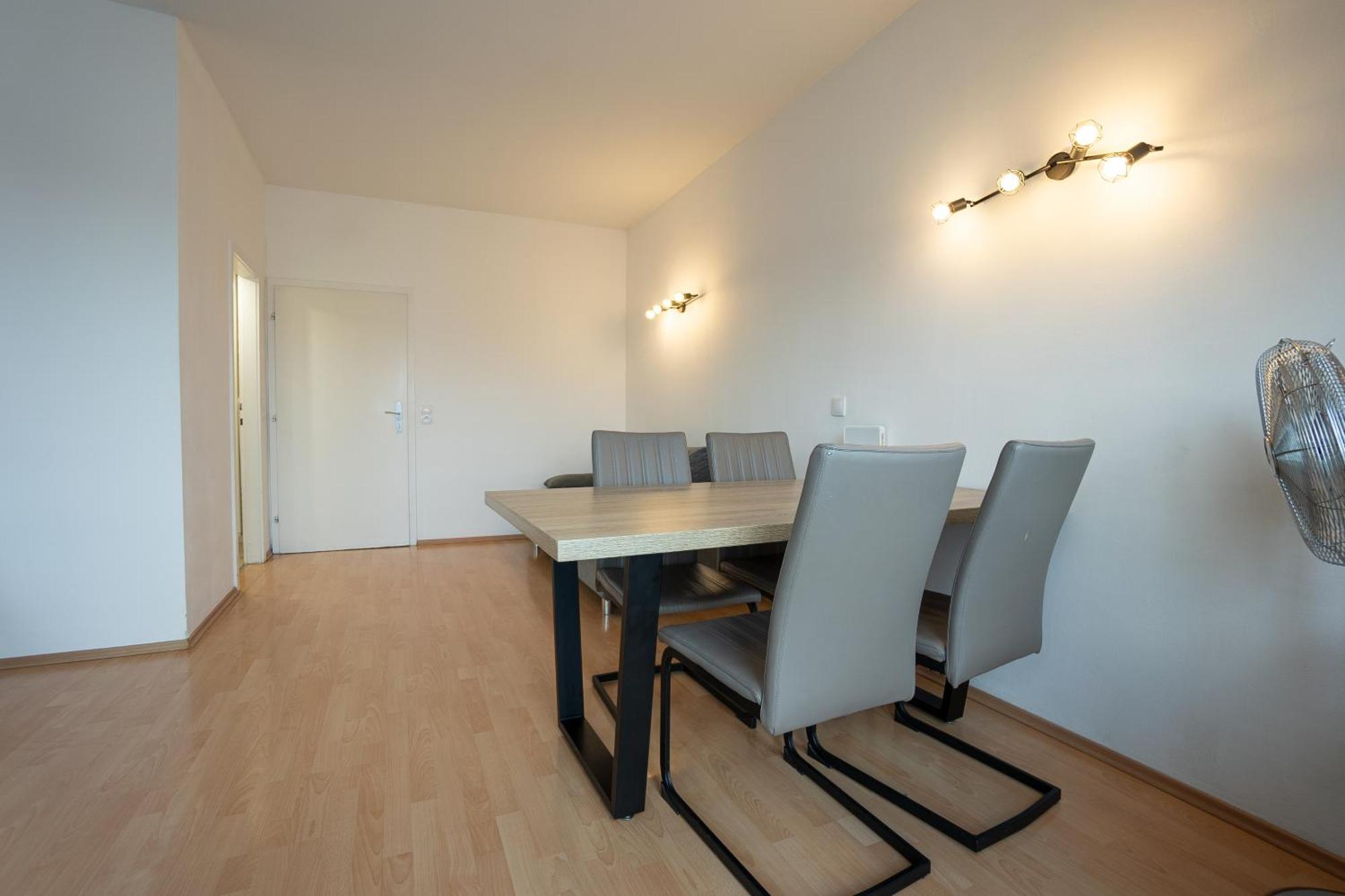 Apartment With A Private Terrace Located Right Near Belvedere Castle, 15 Minutes Away From Stephansdom Vídeň Exteriér fotografie