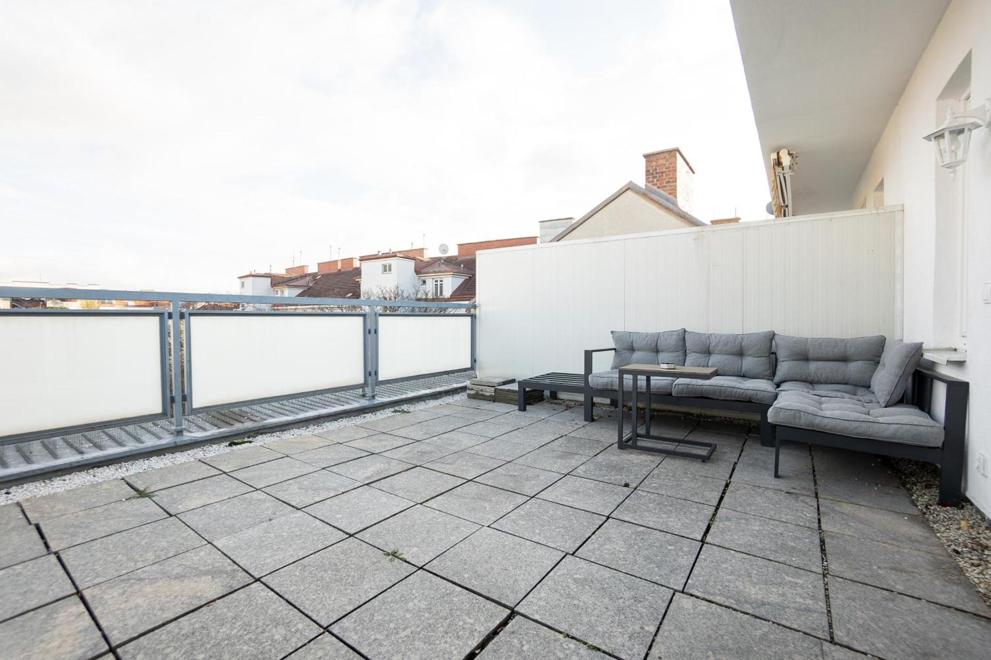 Apartment With A Private Terrace Located Right Near Belvedere Castle, 15 Minutes Away From Stephansdom Vídeň Exteriér fotografie