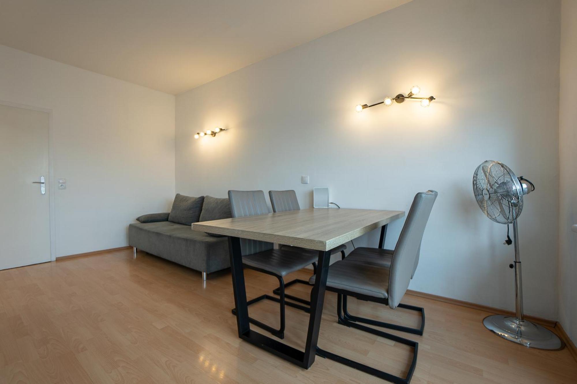 Apartment With A Private Terrace Located Right Near Belvedere Castle, 15 Minutes Away From Stephansdom Vídeň Exteriér fotografie