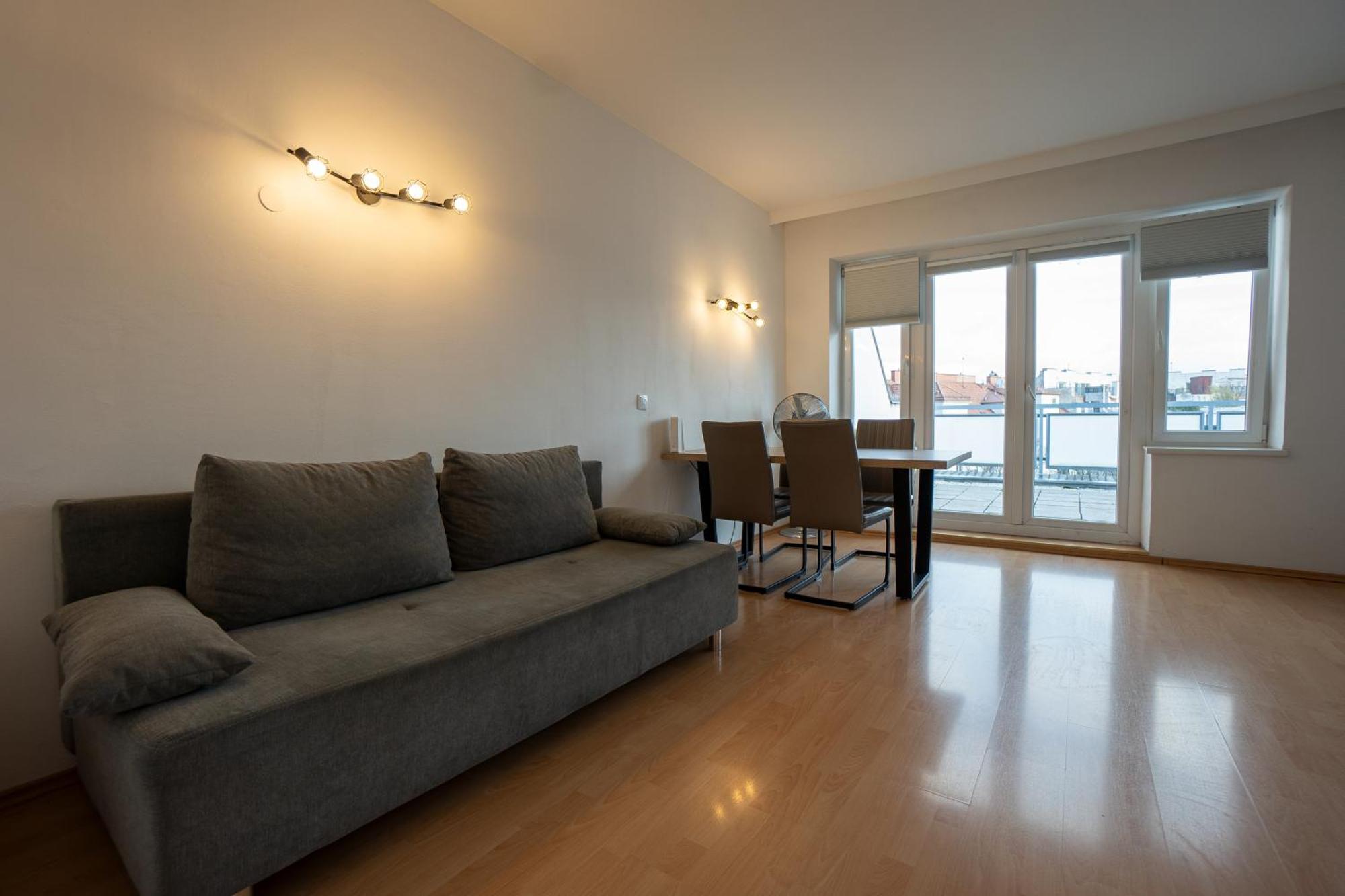 Apartment With A Private Terrace Located Right Near Belvedere Castle, 15 Minutes Away From Stephansdom Vídeň Exteriér fotografie